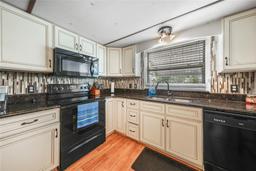 Picture of 10100 Burnt Store Road Unit 84, Punta Gorda, FL 33950