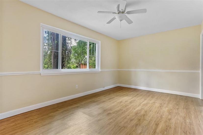 Picture of 1106 NE 10Th Avenue, Gainesville FL 32601