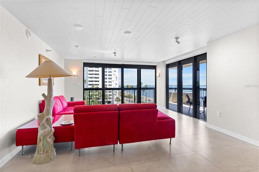 Picture of 2413 Bayshore Boulevard Unit 605, Tampa FL 33629