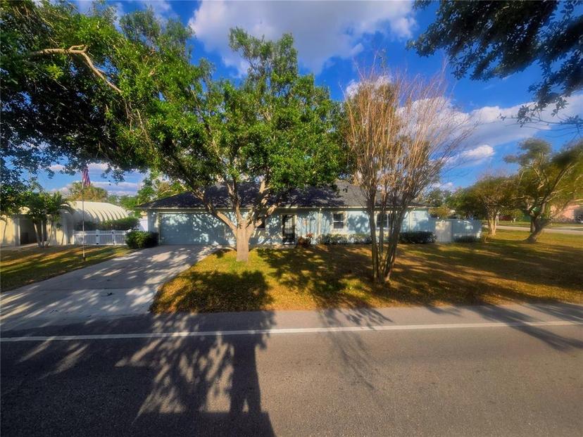 Picture of 901 Groveland Avenue, Venice FL 34285