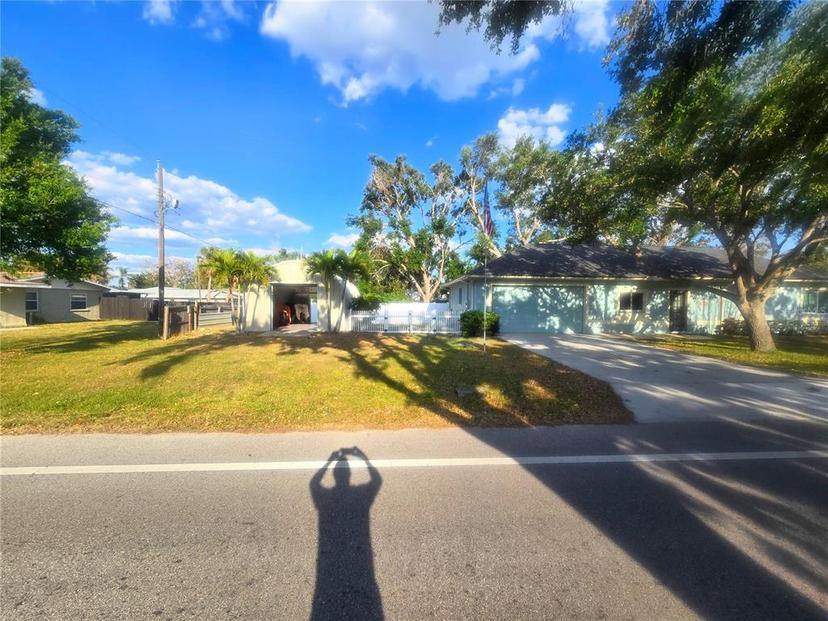 Picture of 901 Groveland Avenue, Venice FL 34285