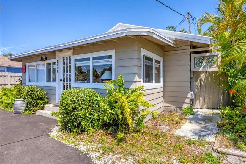 Picture of 4019 Worcester Road, Sarasota FL 34231
