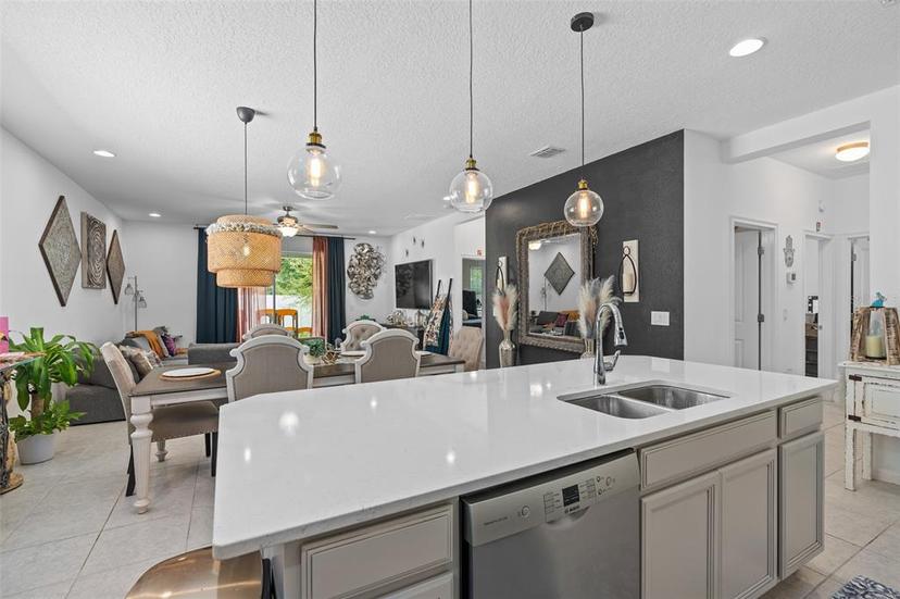 Picture of 944 Flyer Street, Orange City FL 32763