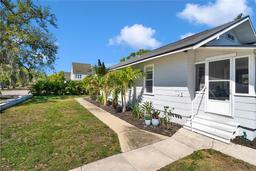 Picture of 705 28Th Street N, St Petersburg, FL 33713