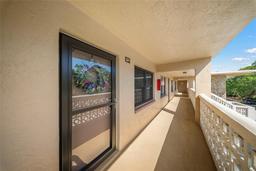 Picture of 5080 Locust Street Ne Unit 321, St Petersburg, FL 33703