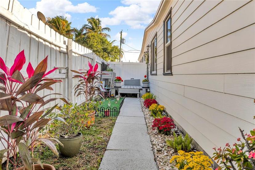 Picture of 622 NW 1St Avenue, Boynton Beach FL 33426