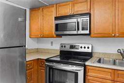 Picture of 613 SW 75Th Street Unit 101, Gainesville, FL 32607