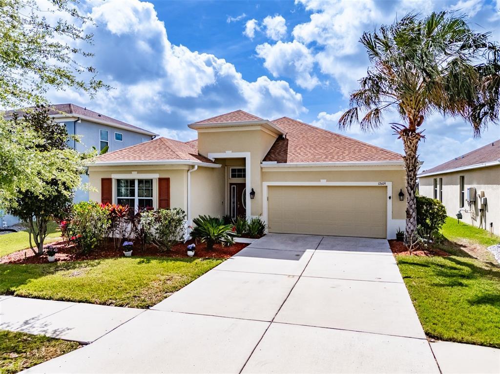 Picture of 17609 Buckingham Garden Drive, Lithia, FL 33547