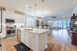 Picture of 17609 Buckingham Garden Drive, Lithia, FL 33547
