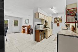 Picture of 314 Avalone Drive, Apopka, FL 32703