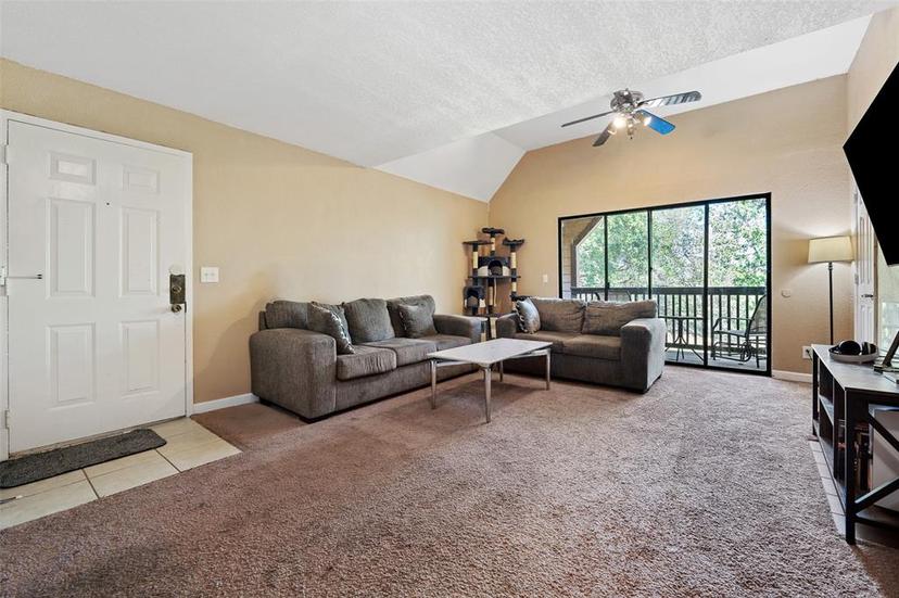 Picture of 325 Lakepointe Drive Unit 303, Altamonte Springs FL 32701