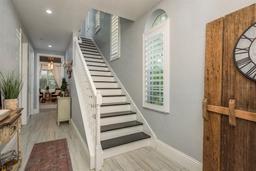 Picture of 264 Seagate Court, Dunedin, FL 34698