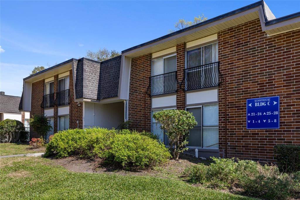 Picture of 1700 SW 16Th Court Unit C-2, Gainesville, FL 32608
