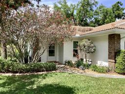 Picture of 5714 Garden Lakes Drive, Bradenton, FL 34203
