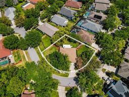 Picture of 11704 Derbyshire Drive, Tampa, FL 33626
