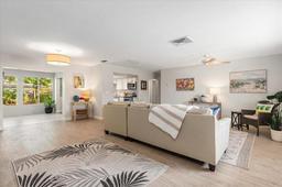 Picture of 2933 Mayflower Street, Sarasota, FL 34231