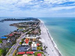 Picture of 4235 Gulf Of Mexico Drive Unit G203, Longboat Key, FL 34228