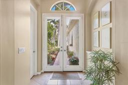 Picture of 7816 Ashley Circle, University Park, FL 34201
