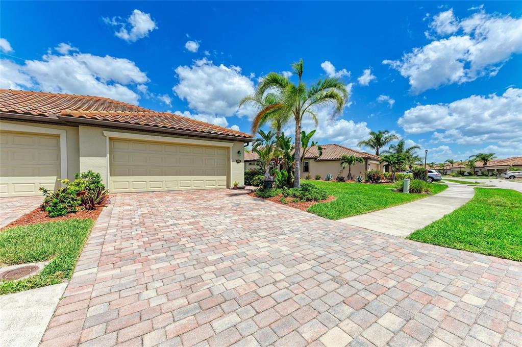 Picture of 19889 Benissimo Drive, Venice, FL 34293