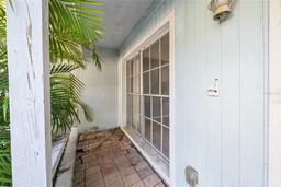 Picture of 1929 Crown Park Drive, Valrico, FL 33594