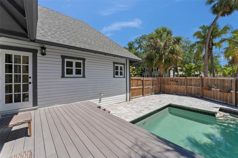 Picture of 1330 Cherry Street Ne, St Petersburg FL 33701