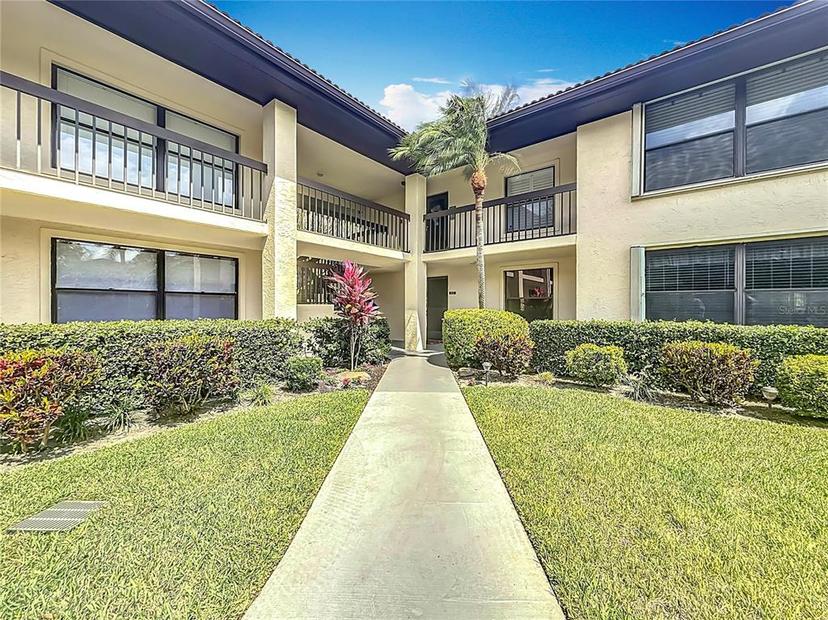 Picture of 541 SW South River Drive Unit 102, Stuart FL 34997