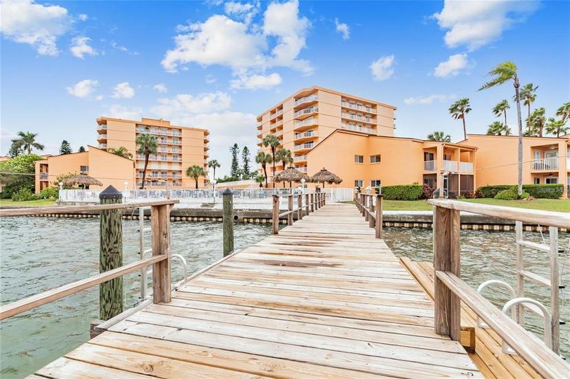 Picture of 7430 Sunshine Skyway Lane S Unit 305, St Petersburg FL 33711