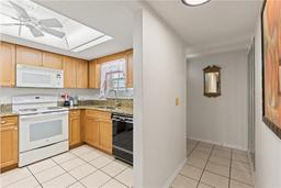 Picture of 942 Capri Isles Boulevard Unit 105, Venice, FL 34292