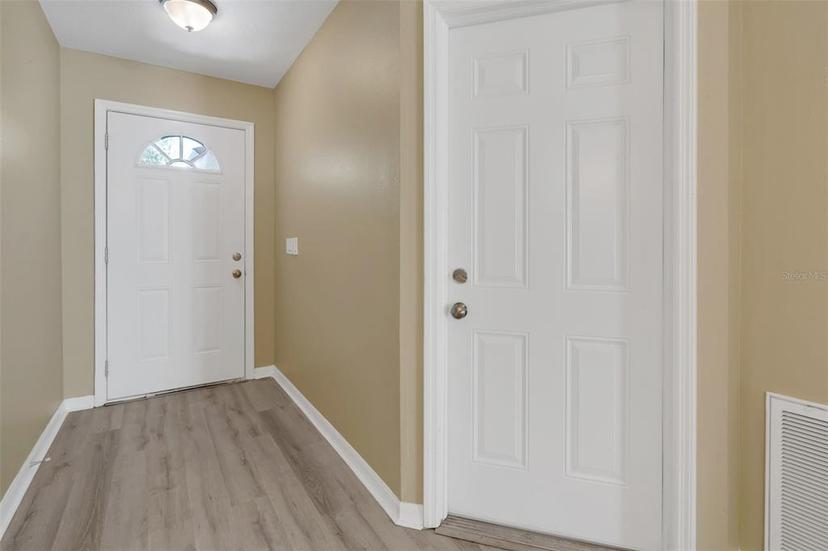 Picture of 10212 Takomah Trail, Tampa FL 33617