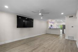 Picture of 4151 55Th Way N Unit 1056, Kenneth City, FL 33709