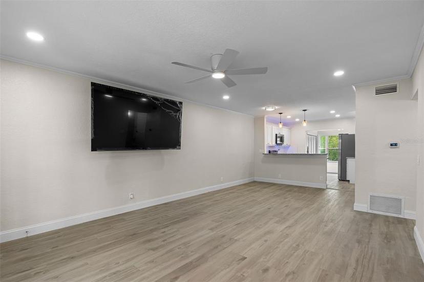 Picture of 4151 55Th Way N Unit 1056, Kenneth City FL 33709