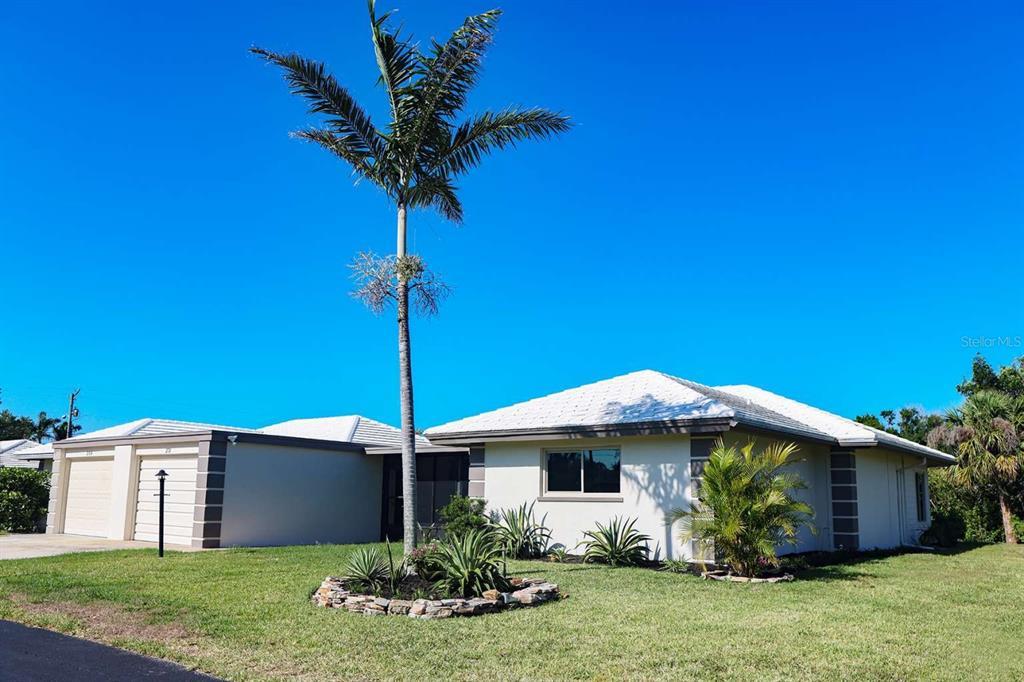 Picture of 208 Villa Drive Unit 208, Osprey, FL 34229