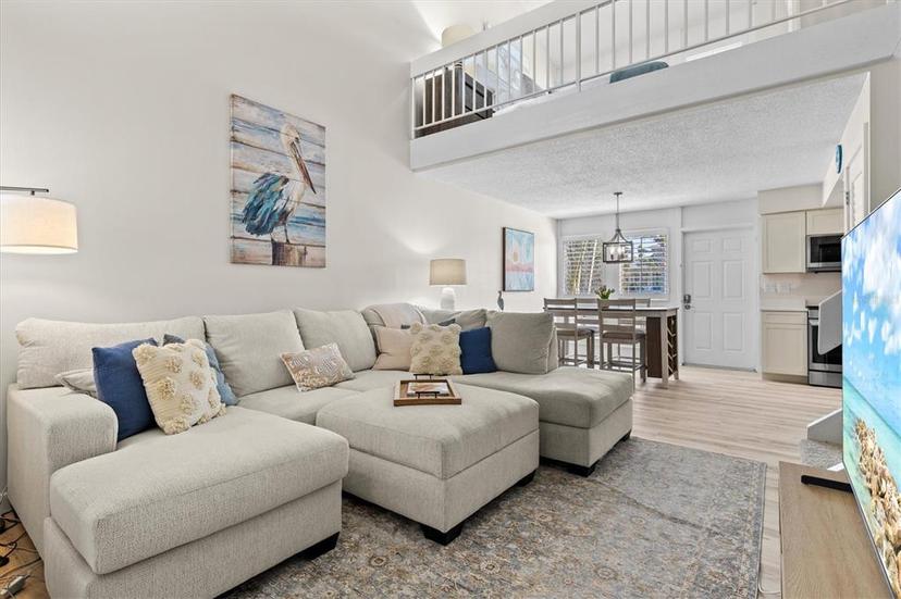Picture of 800 S Blvd Of The Presidents Unit 3, Sarasota FL 34236