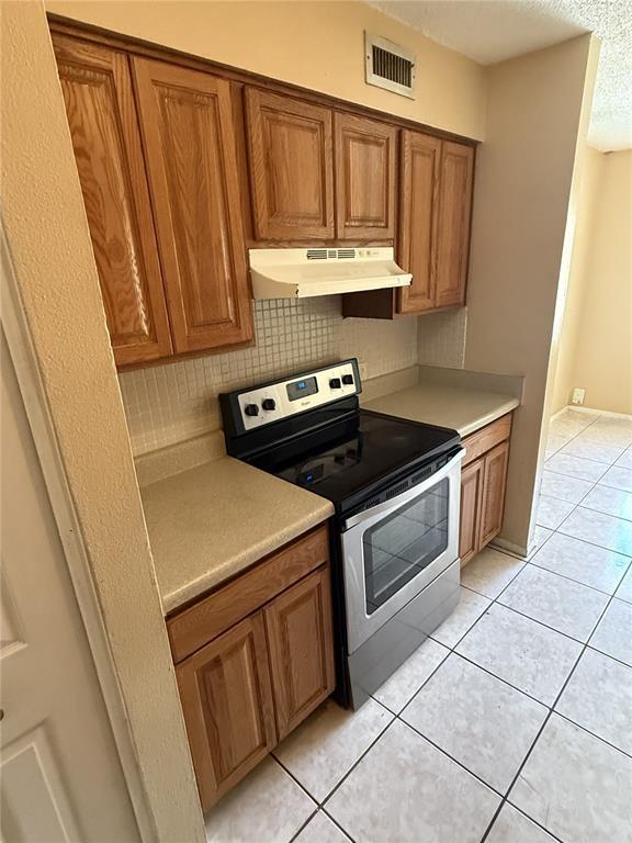 Picture of 7507 Presley Place Unit D, Tampa FL 33617
