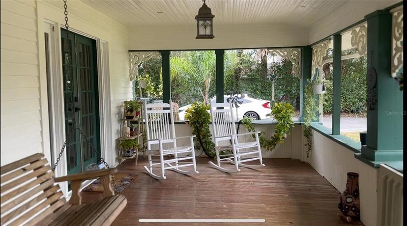 Picture of 561 W Minneola Avenue, Clermont FL 34711