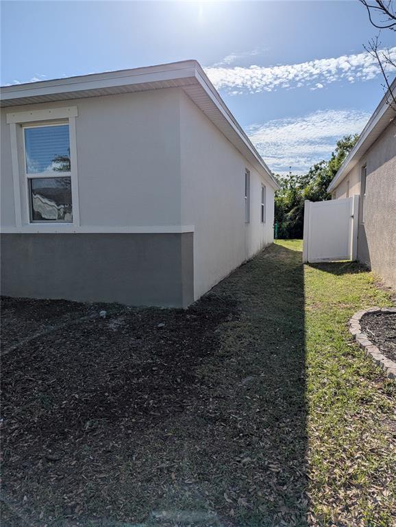 Picture of 11527 Southern Creek Drive Drive, Gibsonton FL 33534