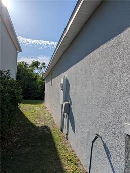 Picture of 11527 Southern Creek Drive Drive, Gibsonton, FL 33534