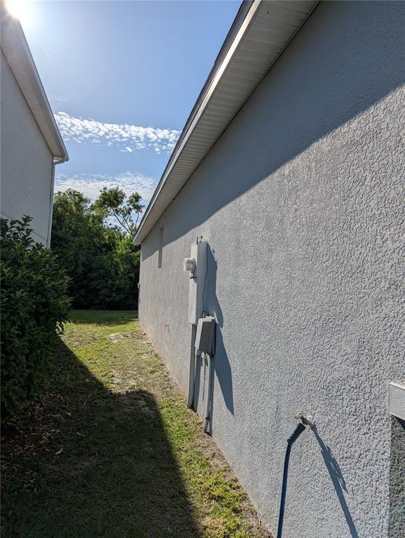 Picture of 11527 Southern Creek Drive Drive, Gibsonton FL 33534