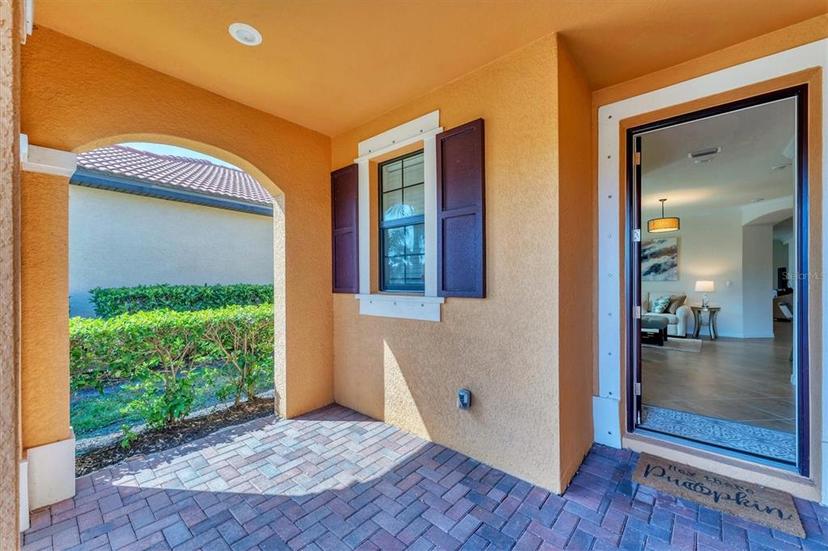 Picture of 10072 Cozy Grove Drive, Venice FL 34293