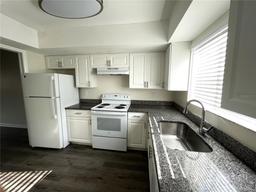 Picture of 1610 58Th Avenue S Unit 6, St Petersburg, FL 33712