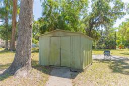 Picture of 1986 Cr 412, Lake Panasoffkee, FL 33538