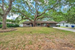 Picture of 1308 W Perdiz Street, Tampa, FL 33612