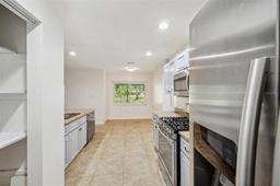 Picture of 1308 W Perdiz Street, Tampa, FL 33612