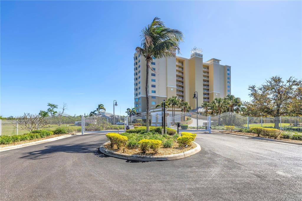 Picture of 10851 Mangrove Cay Lane Ne Unit 714, St Petersburg, FL 33716