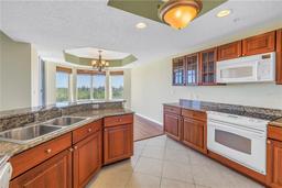 Picture of 10851 Mangrove Cay Lane Ne Unit 714, St Petersburg, FL 33716