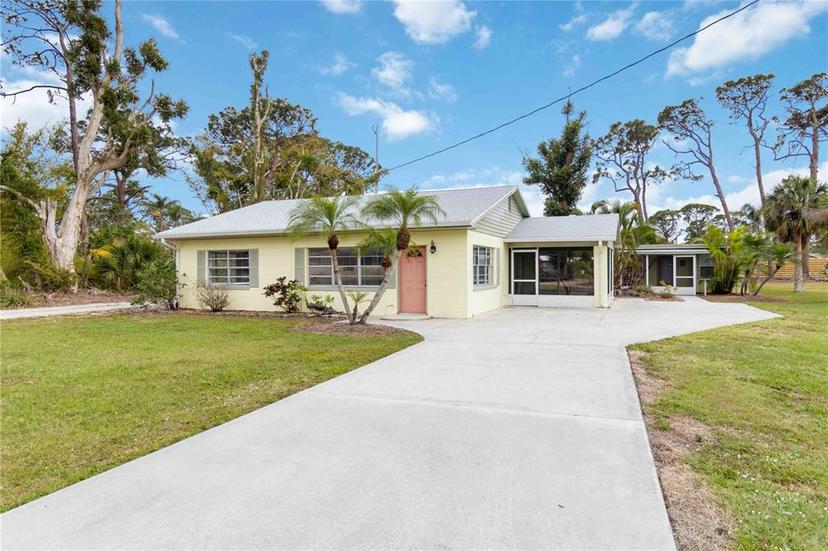 Picture of 212 Gulf Avenue, Nokomis FL 34275