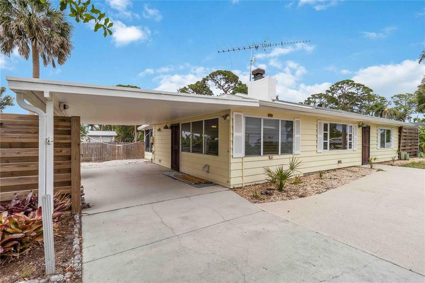 Picture of 217 Palm Avenue E, Nokomis FL 34275