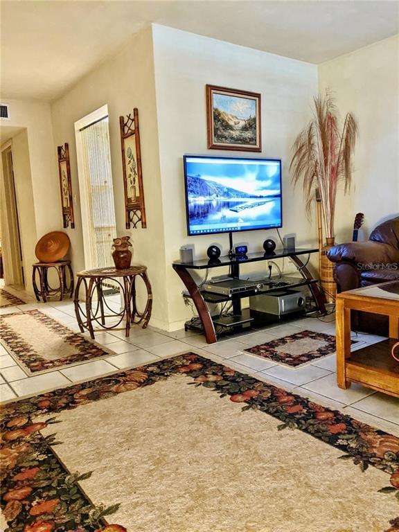 Picture of 1257 Drew Street Unit 8, Clearwater FL 33755