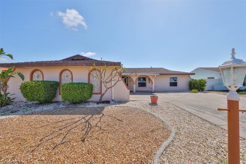 Picture of 6511 Santiago Court, Apollo Beach FL 33572