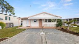 Picture of 7046 Fairview Village Circle, Winter Haven, FL 33881